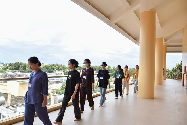 Gosinga Vietnam – Continuous Attention meditation Retreat for students