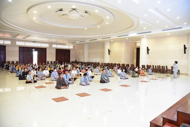 Gosinga Vietnam – Continuous Attention meditation Retreat for students