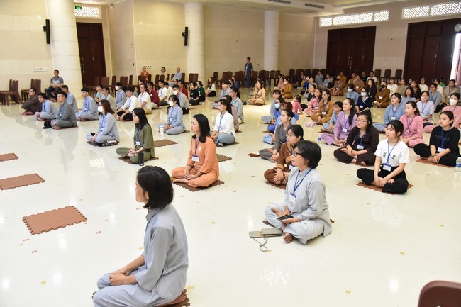 Gosinga Vietnam – Continuous Attention meditation Retreat for students