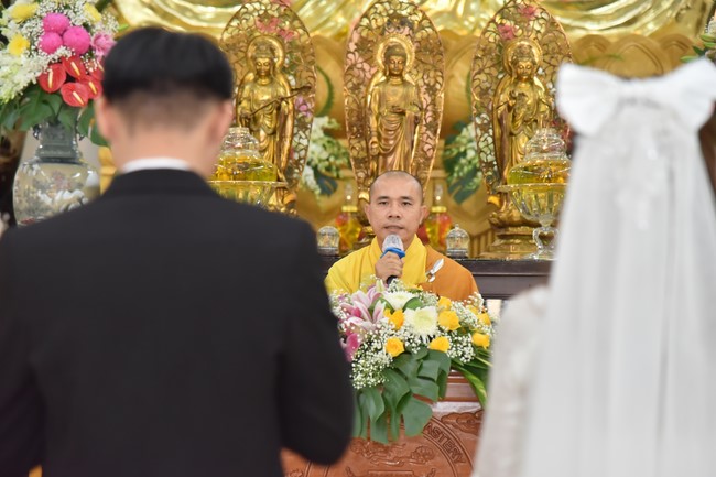 Wedding Ceremony at the pagoda