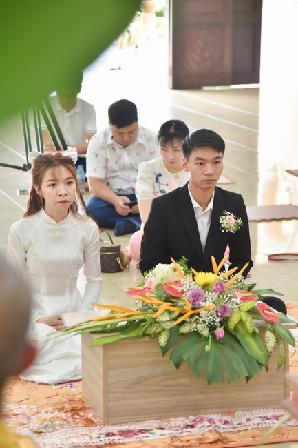 Wedding Ceremony at the pagoda