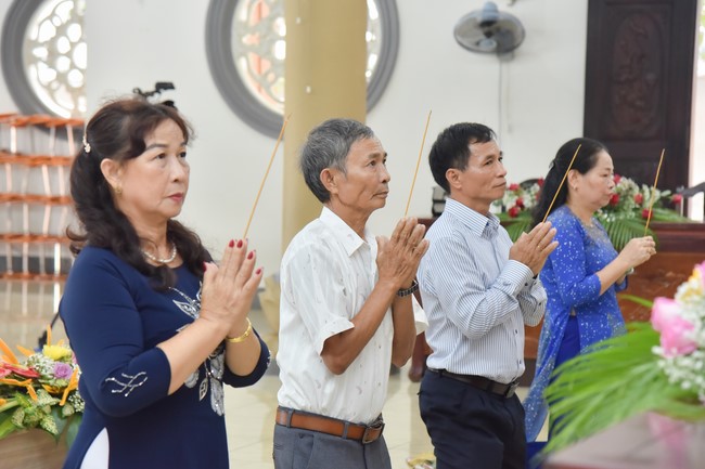 Wedding Ceremony at the pagoda