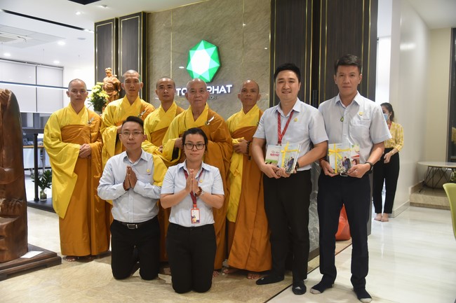 Lễ Cầu an Công ty TNHH Chiếu Xạ và Công ty Kho Vận Toàn Phát