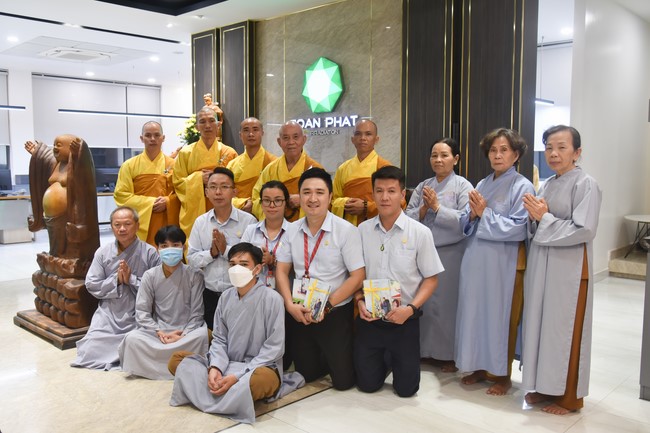 Lễ Cầu an Công ty TNHH Chiếu Xạ và Công ty Kho Vận Toàn Phát