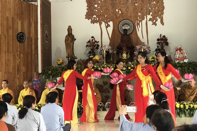 Đại lễ Vu Lan Báo Hiếu 2022 chùa Suối Pháp