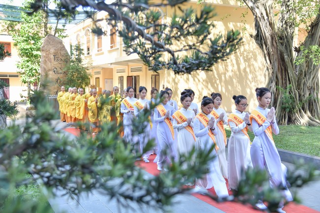 Lễ Vu Lan Báo Hiếu 2022 Tập Đoàn Địa Ốc Kim Oanh