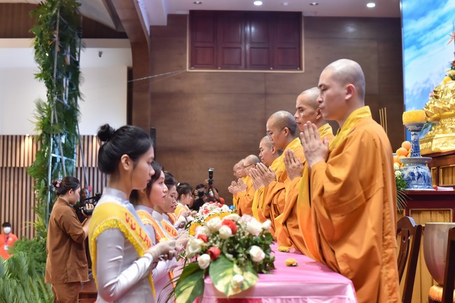 Lễ Vu Lan Báo Hiếu 2022 Tập Đoàn Địa Ốc Kim Oanh