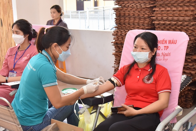 Humanitarian Blood Donation