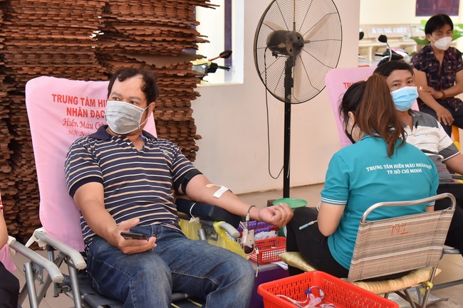 Humanitarian Blood Donation