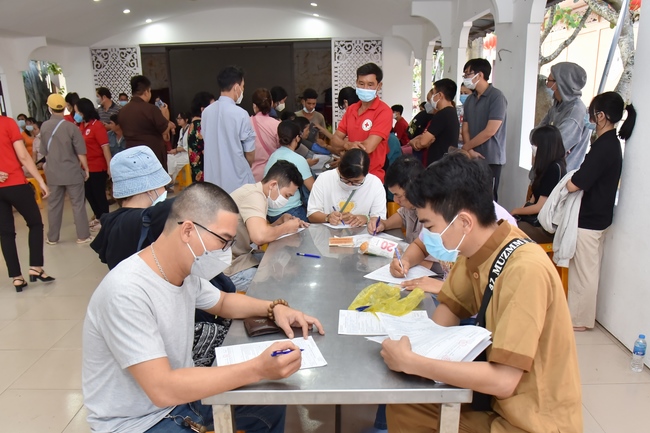 Humanitarian Blood Donation