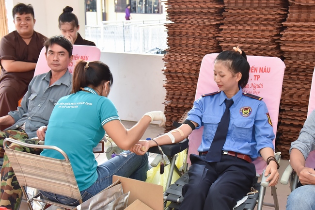 Humanitarian Blood Donation