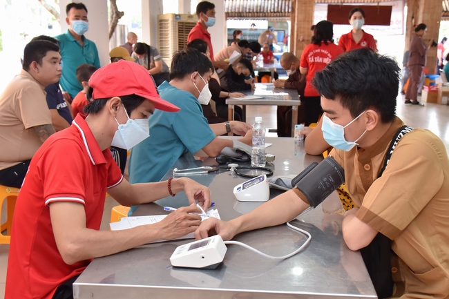 Humanitarian Blood Donation