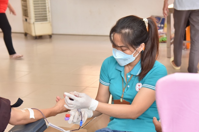 Humanitarian Blood Donation
