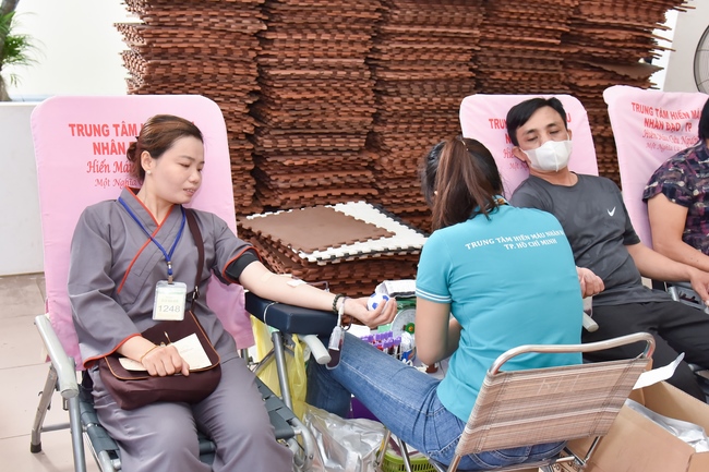 Humanitarian Blood Donation