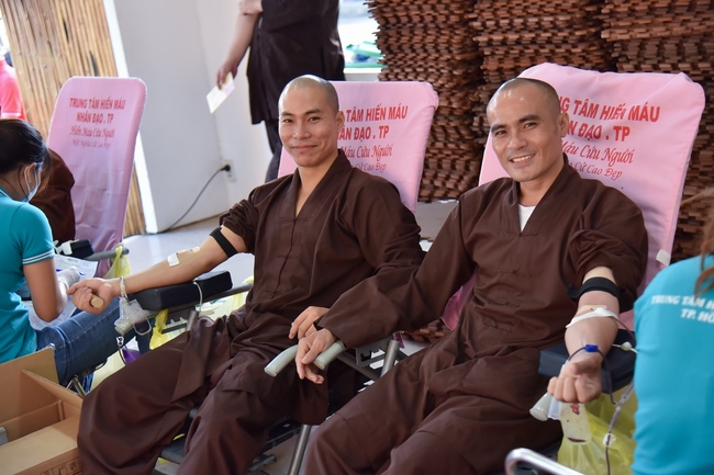 Humanitarian Blood Donation