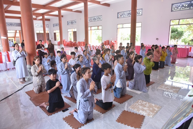 The Great Ullambana Ceremony at at Dang Phap Pagoda.