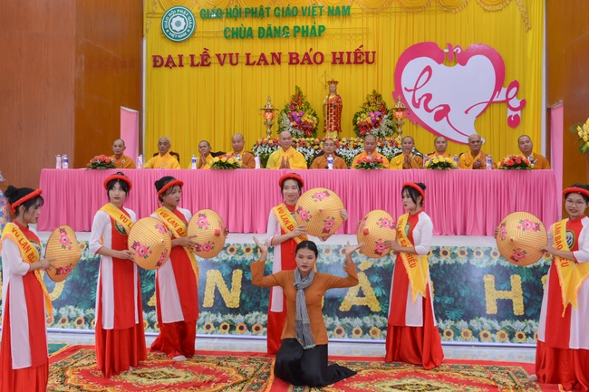 The Great Ullambana Ceremony at at Dang Phap Pagoda.