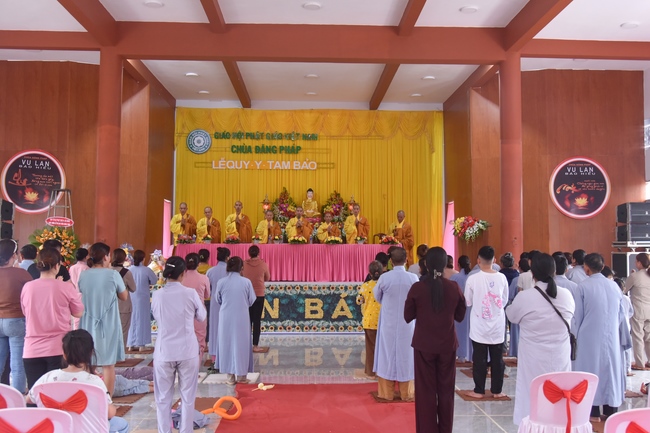 The Great Ullambana Ceremony at at Dang Phap Pagoda.