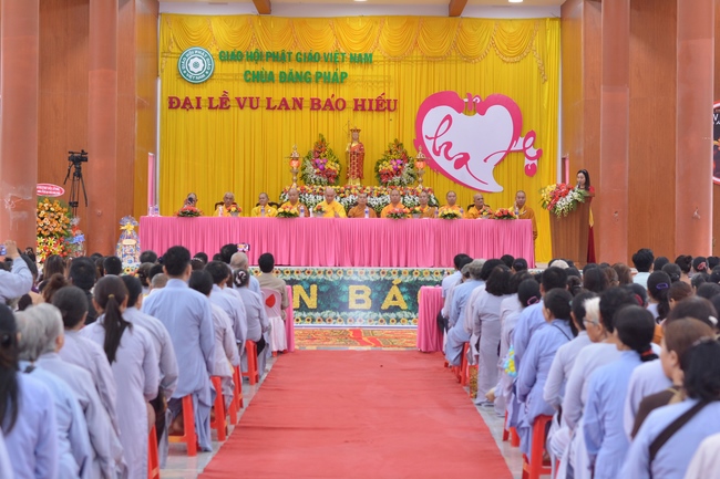 The Great Ullambana Ceremony at at Dang Phap Pagoda.