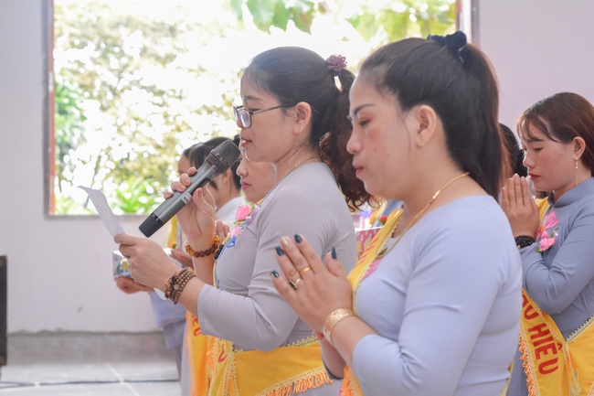 The Great Ullambana Ceremony at at Dang Phap Pagoda.