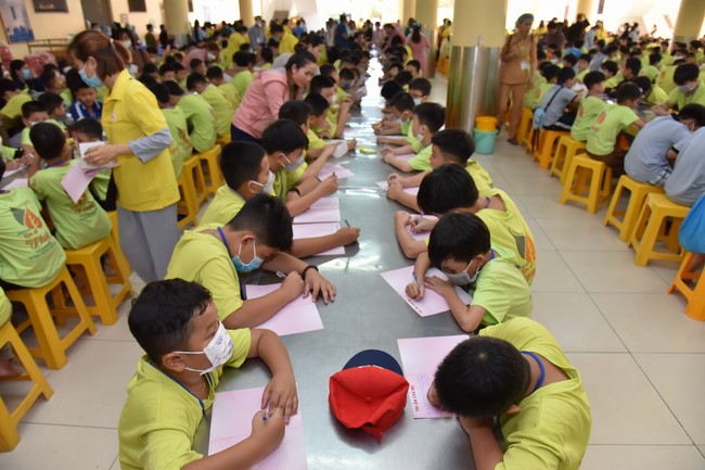 The 34th Kid Playground