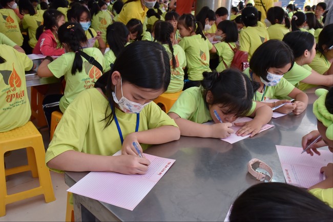 The 34th Kid Playground