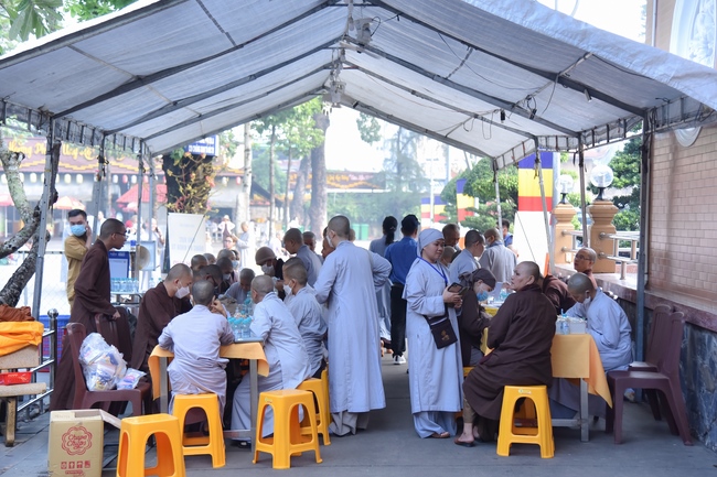 Entering the 97th Seven Day Retreat - Assembly for reciting the Buddha