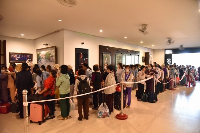 Entering the 97th Seven Day Retreat - Assembly for reciting the Buddha