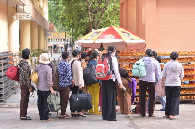 Entering the 97th Seven Day Retreat - Assembly for reciting the Buddha