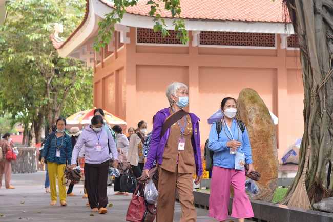 Entering the 97th Seven Day Retreat - Assembly for reciting the Buddha