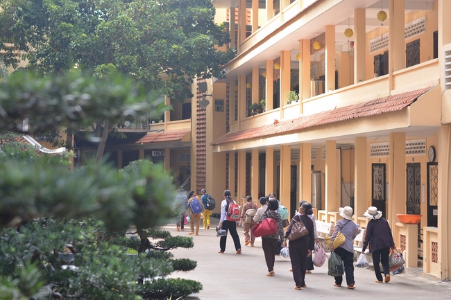 Entering the 97th Seven Day Retreat - Assembly for reciting the Buddha