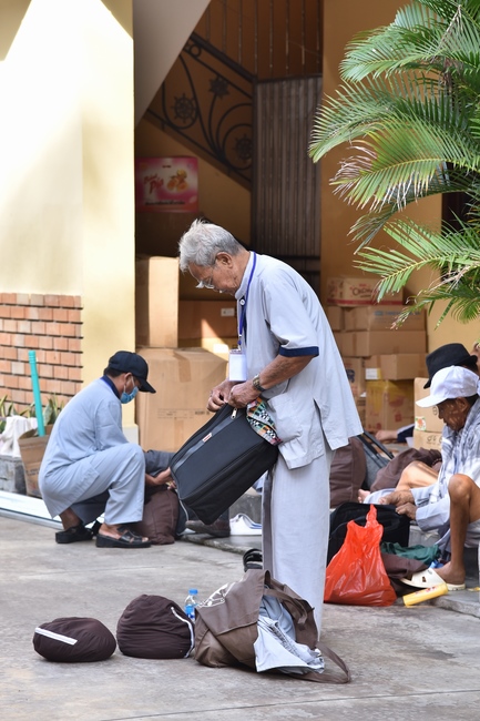 Entering the 97th Seven Day Retreat - Assembly for reciting the Buddha