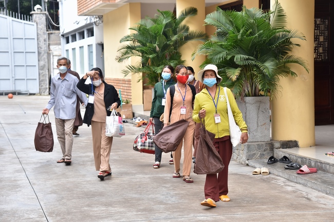 Entering the 97th Seven Day Retreat - Assembly for reciting the Buddha