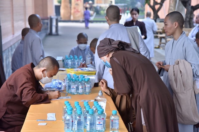 Entering the 97th Seven Day Retreat - Assembly for reciting the Buddha