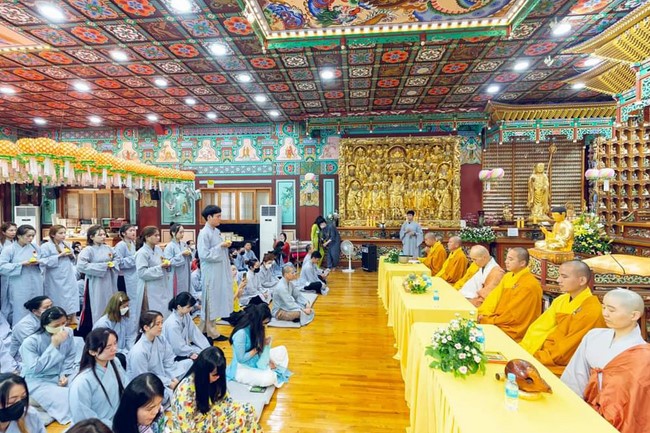 Great Ullambana Ceremony at Kim Cang Tinh Do Temple (창원금강정도사) in Masan City, Korea