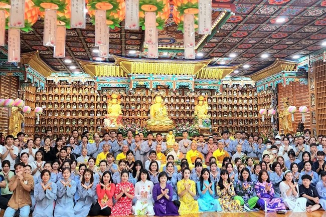 Great Ullambana Ceremony at Kim Cang Tinh Do Temple (창원금강정도사) in Masan City, Korea