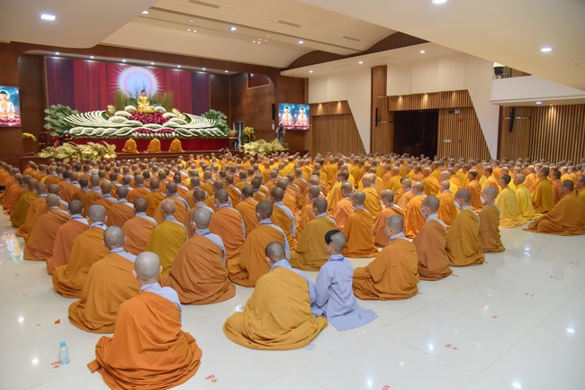 Dharma talk Good roots - blessing - conditions of Pure Land practitioners - The 97th Seven - Day Retreat - Part 1