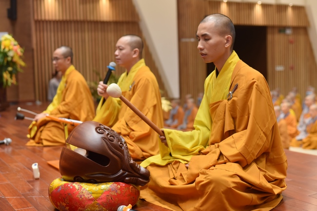 Dharma talk Good roots - blessing - conditions of Pure Land practitioners - The 97th Seven - Day Retreat - Part 1