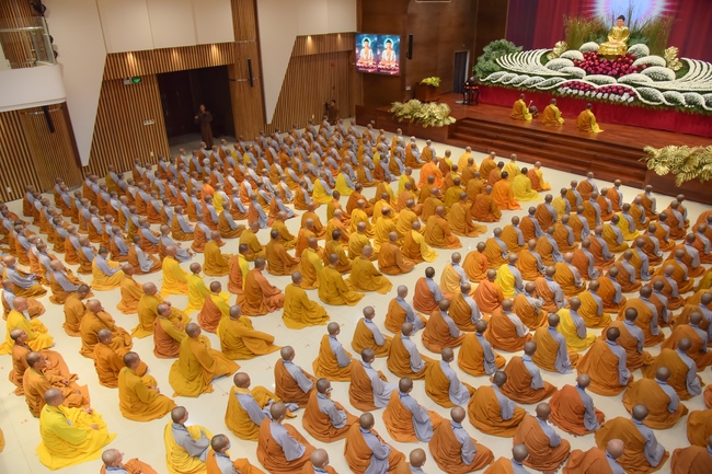 Dharma talk Good roots - blessing - conditions of Pure Land practitioners - The 97th Seven - Day Retreat - Part 1