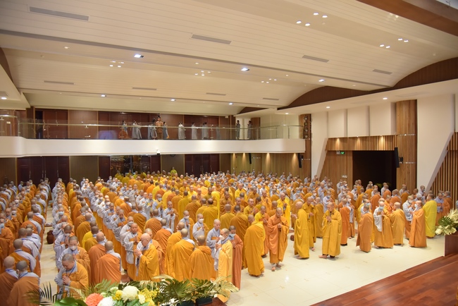 Dharma talk Good roots - blessing - conditions of Pure Land practitioners - The 97th Seven - Day Retreat - Part 1