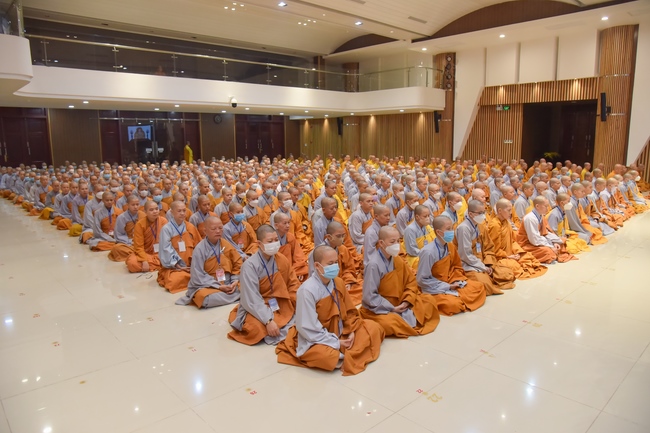 Dharma talk Good roots - blessing - conditions of Pure Land practitioners - The 97th Seven - Day Retreat - Part 1