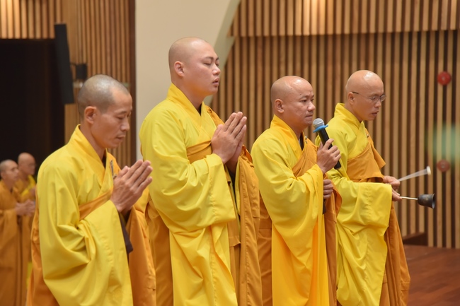 Dharma talk Good roots - blessing - conditions of Pure Land practitioners - The 97th Seven - Day Retreat - Part 1