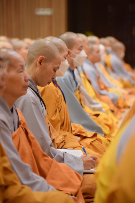 Dharma talk Good roots - blessing - conditions of Pure Land practitioners - The 97th Seven - Day Retreat - Part 1