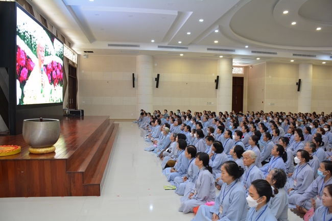 Dharma talk Good roots - blessing - conditions of Pure Land practitioners - The 97th Seven - Day Retreat - Part 1