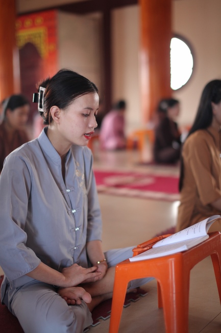 One-day Retreat for Students at Giai Lam pagoda, Ha Tinh