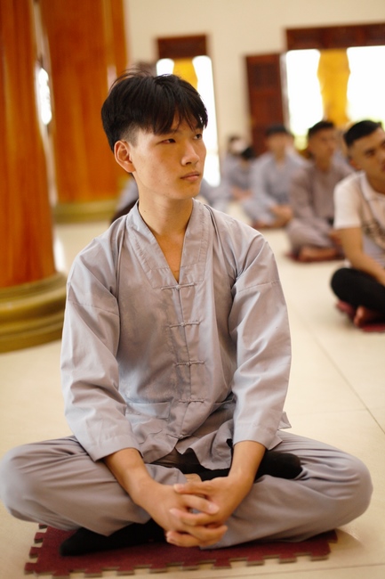 One-day Retreat for Students at Giai Lam pagoda, Ha Tinh