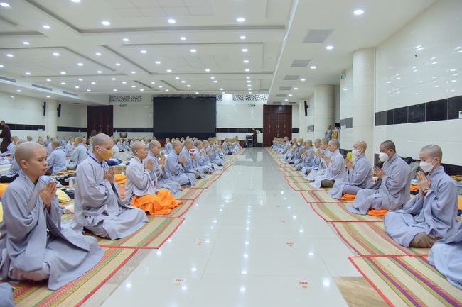 Dharma talk Good roots - blessing - conditions of Pure Land practitioners - The 97 th Seven-day Retreat - Part 2