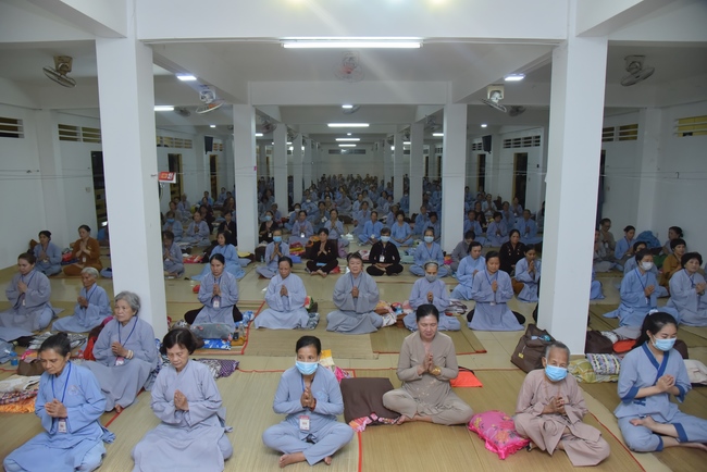 Dharma talk Good roots - blessing - conditions of Pure Land practitioners - The 97 th Seven-day Retreat - Part 2