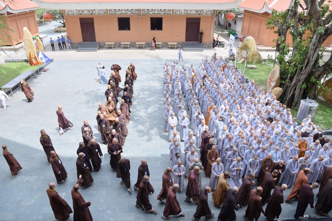 Dharma talk Good roots - blessing - conditions of Pure Land practitioners - The 97 th Seven-day Retreat - Part 2