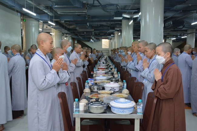 Dharma talk Good roots - blessing - conditions of Pure Land practitioners - The 97 th Seven-day Retreat - Part 2